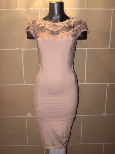 Peach Lace Applique Dress Size S by Miss Moi — pre-loved on Thrifted.mt
