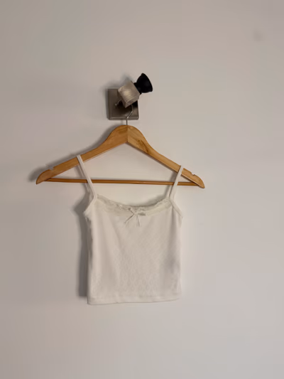 White Pointelle Cami Top with Lace Detail & Little Bow — pre-loved on Thrifted.mt