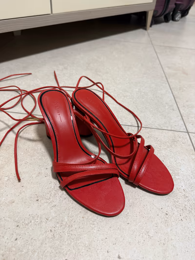 Bershka Red strappy block heels — pre-loved on Thrifted.mt