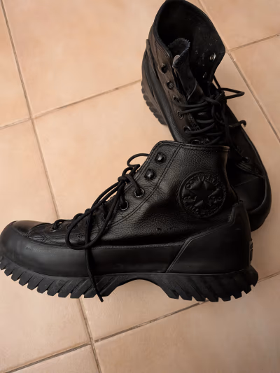 Black Leather High-Top Boots by Converse — pre-loved on Thrifted.mt