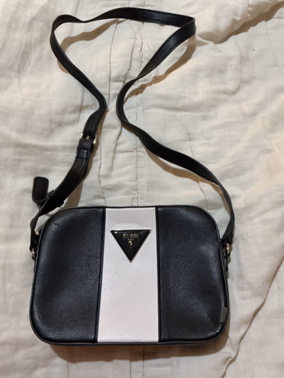 Guess Monotone Crossbody Bag by Guess — pre-loved on Thrifted.mt