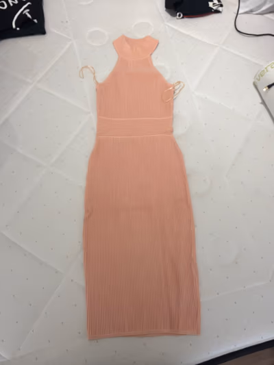 Guess Peach Ribbed Midi Dress by Guess — pre-loved on Thrifted.mt