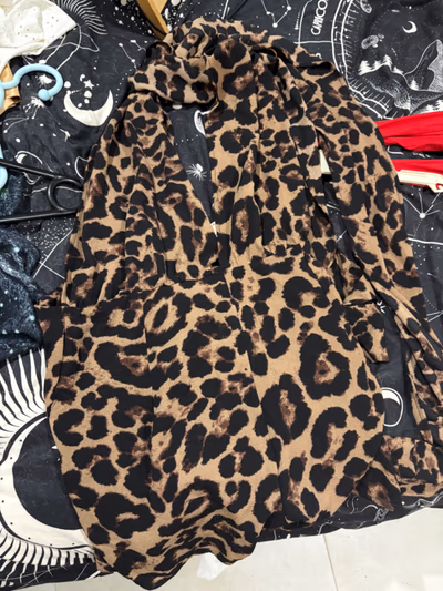 Leopard print sleeveless mini dress by SHEIN — pre-loved on Thrifted.mt