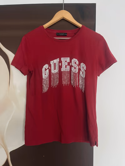 Guess Embellished Red Cotton Top by Guess — pre-loved on Thrifted.mt