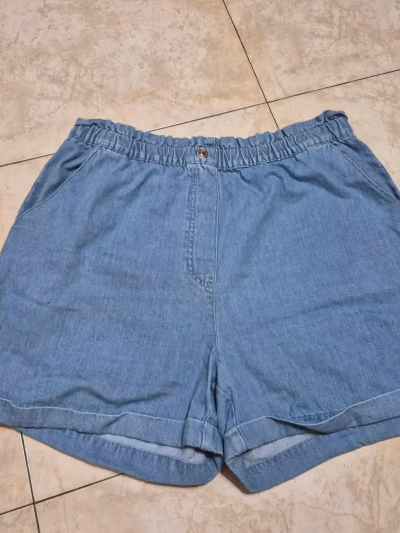 Light blue elasticated denim shorts by Papaya — pre-loved on Thrifted.mt