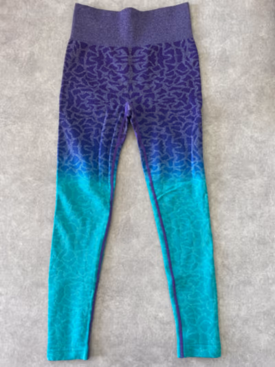 Seamless Ombre Workout Leggings — pre-loved on Thrifted.mt