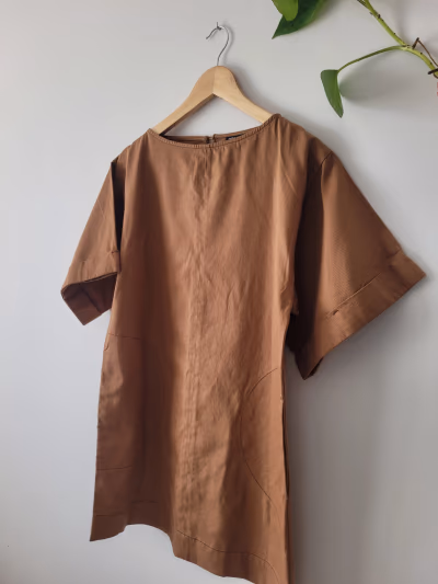 Loose Fit Sleeve Tunic  by ASOS DESIGN — pre-loved on Thrifted.mt