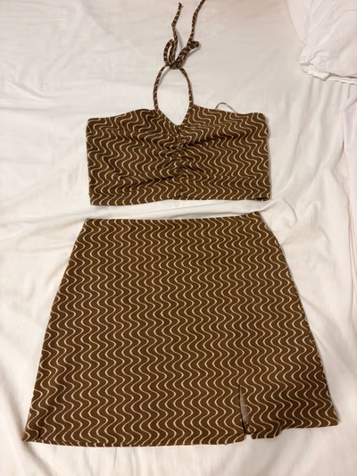 Wavy Pattern Two-Piece Set by Pull&Bear — pre-loved on Thrifted.mt