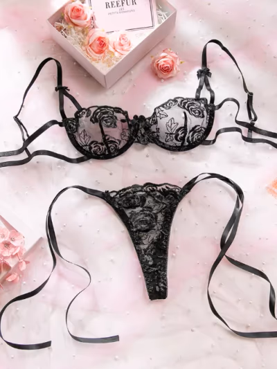 Lingerie Set Black Rose by Muuah Lingerie — pre-loved on Thrifted.mt