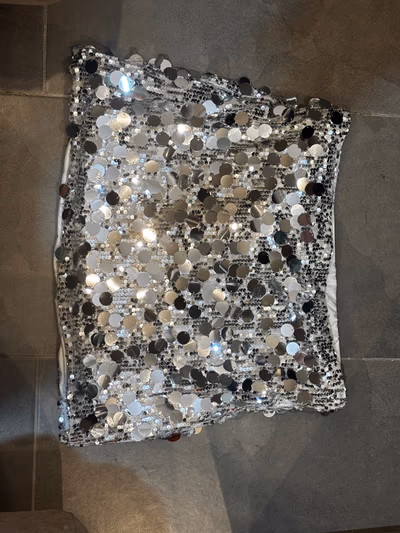 Silver Sequin Mini Skirt by SHEIN — pre-loved on Thrifted.mt