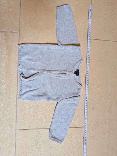 Kiabi baby cotton cardigan by Kiabi — pre-loved on Thrifted.mt