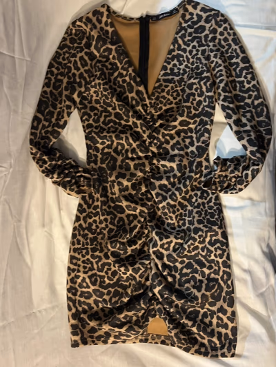 Zara leopard print mini dress by Zara — pre-loved on Thrifted.mt