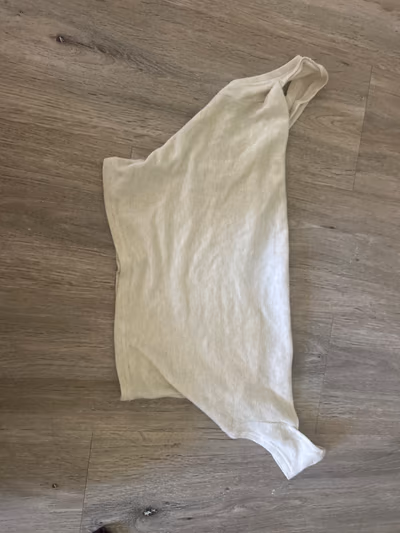 Cream off the shoulder Knit Top — pre-loved on Thrifted.mt