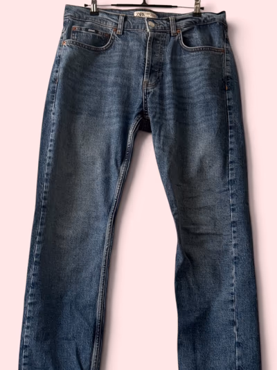 Zara Blue Denim Jeans by Zara — pre-loved on Thrifted.mt