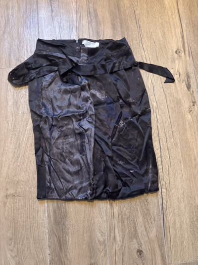 Max Mara Black Patterned Skirt by Max Mara — pre-loved on Thrifted.mt