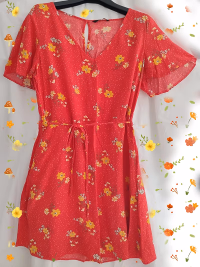 Red Floral Summer Mini Dress — pre-loved on Thrifted.mt