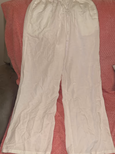 White linen drawstring trousers by Primark — pre-loved on Thrifted.mt