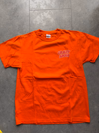 Orange Graphic Print T-Shirt — pre-loved on Thrifted.mt
