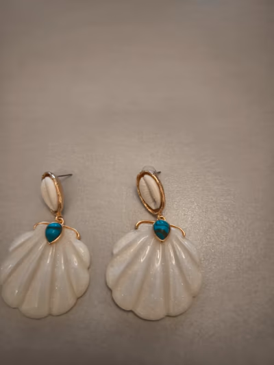 Shell Drop Earrings With Turquoise — pre-loved on Thrifted.mt
