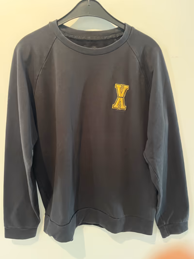 Puma Embroidered Logo Sweatshirt Black by Puma — pre-loved on Thrifted.mt