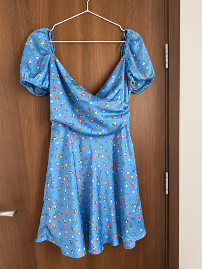 Blue satin Zara dress by Zara — pre-loved on Thrifted.mt