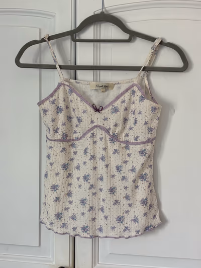 Floral rib cami top by Simple Retro — pre-loved on Thrifted.mt
