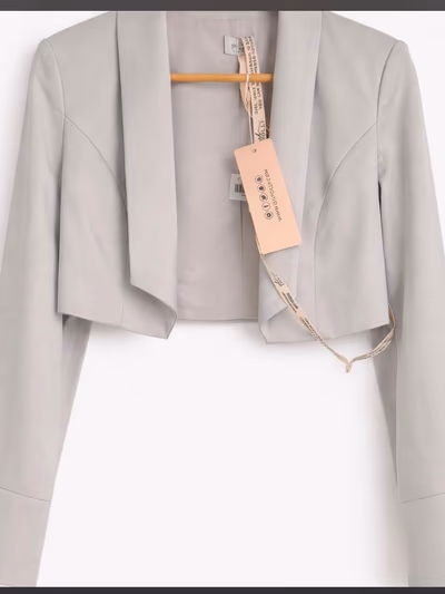 Cropped Open Front Grey Blazer by Oh Polly — pre-loved on Thrifted.mt