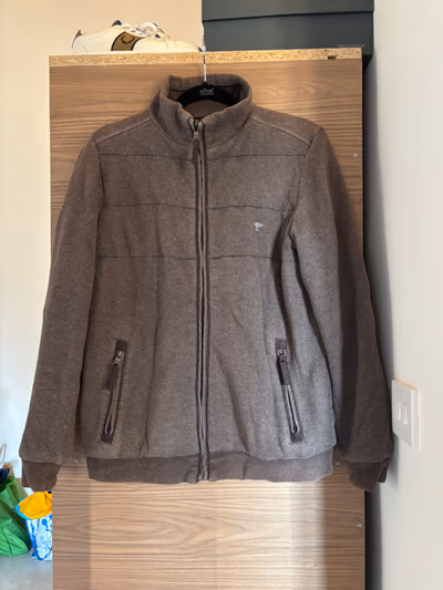 Fynch-Hatton brown quilted zip jacket by Fynch-Hatton — pre-loved on Thrifted.mt