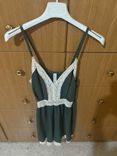Olive Green Lace Trim Top — pre-loved on Thrifted.mt