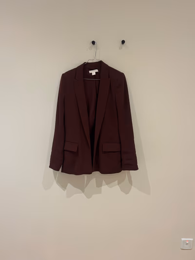 H&M Burgundy Tailored Open Front Blazer by H&M Divided — pre-loved on Thrifted.mt