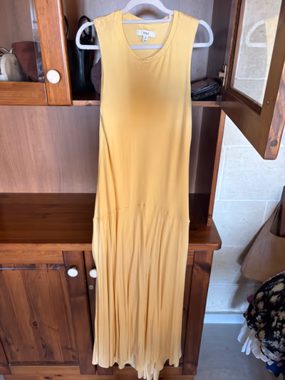 Yellow sleeveless midi summer dress by M&S — pre-loved on Thrifted.mt