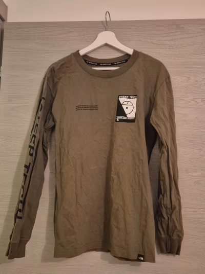 North Face Steep Tech Top by The North Face — pre-loved on Thrifted.mt
