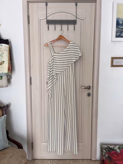 Coast One Shoulder Striped Wide Leg Jumpsuit by Coast — pre-loved on Thrifted.mt