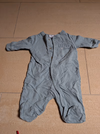 Baby cotton sleepsuit by Lupilu — pre-loved on Thrifted.mt