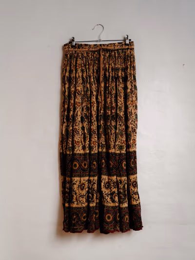 Floral Maxi Skirt — pre-loved on Thrifted.mt