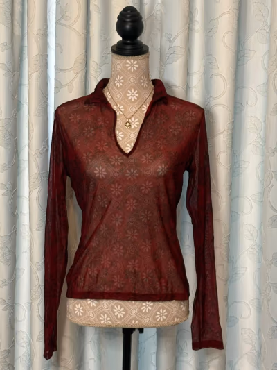 Top de malla Y2K de New York & Company by New York & Company — pre-loved on Thrifted.mt