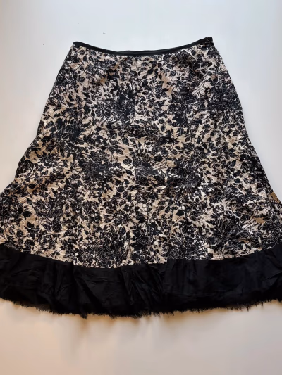 Falda de la colección Nygard Y2K by Nygard Collection — pre-loved on Thrifted.mt