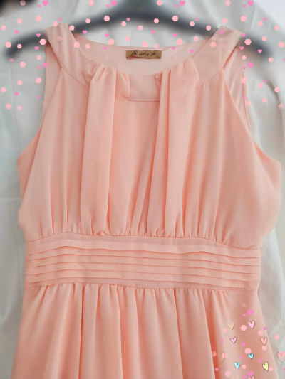 Nude flowy cocktail dress — pre-loved on Thrifted.mt