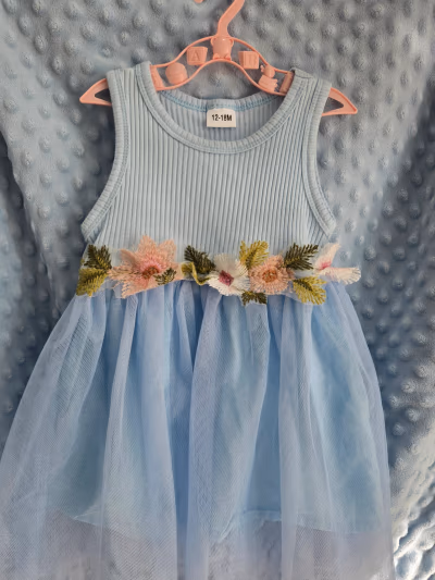 Baby blue floral tulle dress — pre-loved on Thrifted.mt