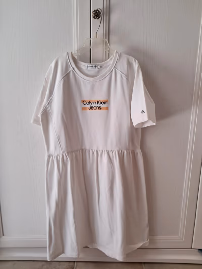 White Calvin Klein Jeans dress by Calvin Klein — pre-loved on Thrifted.mt