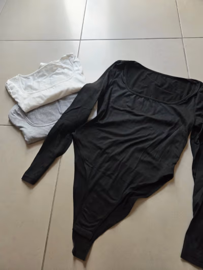 Conjunto de 3 bodys de manga larga by Temu — pre-loved on Thrifted.mt