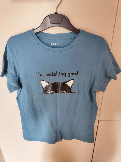 Blue top — pre-loved on Thrifted.mt