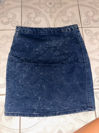 Bershka acid-wash denim skirt by Bershka — pre-loved on Thrifted.mt