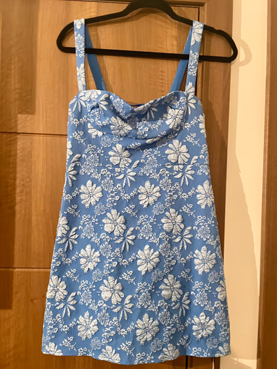 Blue floral textured mini dress by SHEIN — pre-loved on Thrifted.mt