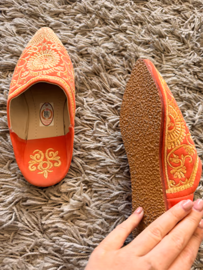 Moroccan babouche-style slippers — pre-loved on Thrifted.mt