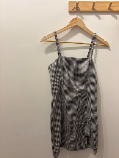 Gingham check mini dress by Pull&Bear — pre-loved on Thrifted.mt