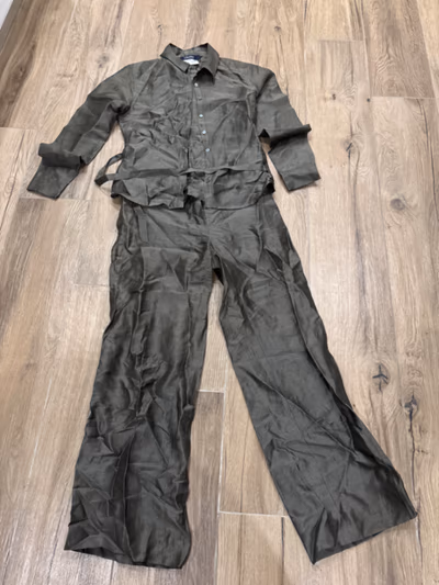 Olive Green Linen Co-ord Set by Max Mara — pre-loved on Thrifted.mt