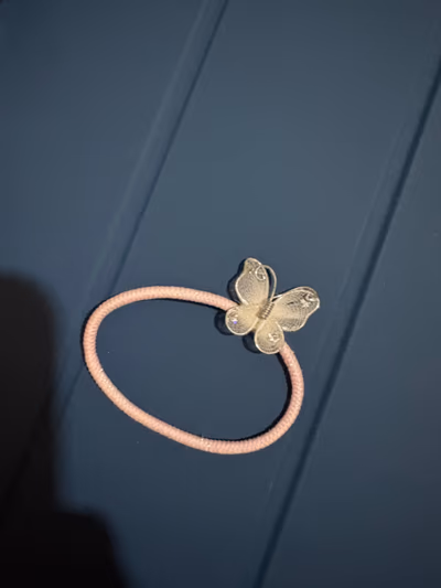 Pink Butterfly Hair Tie — pre-loved on Thrifted.mt