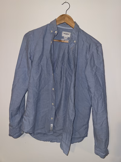 Pull&Bear Blue Oxford Shirt by Pull&Bear — pre-loved on Thrifted.mt