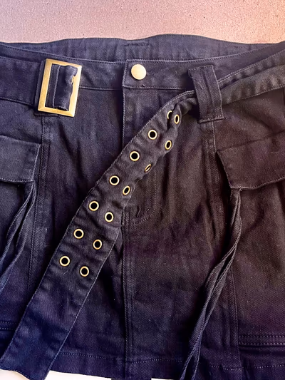 Black jeans skirt by Shein — pre-loved on Thrifted.mt